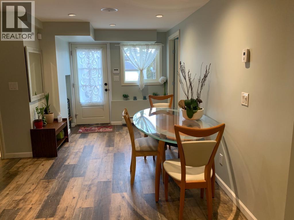 329 W 23rd Street, North Vancouver, British Columbia  V7M 2B6 - Photo 1 - R3065853