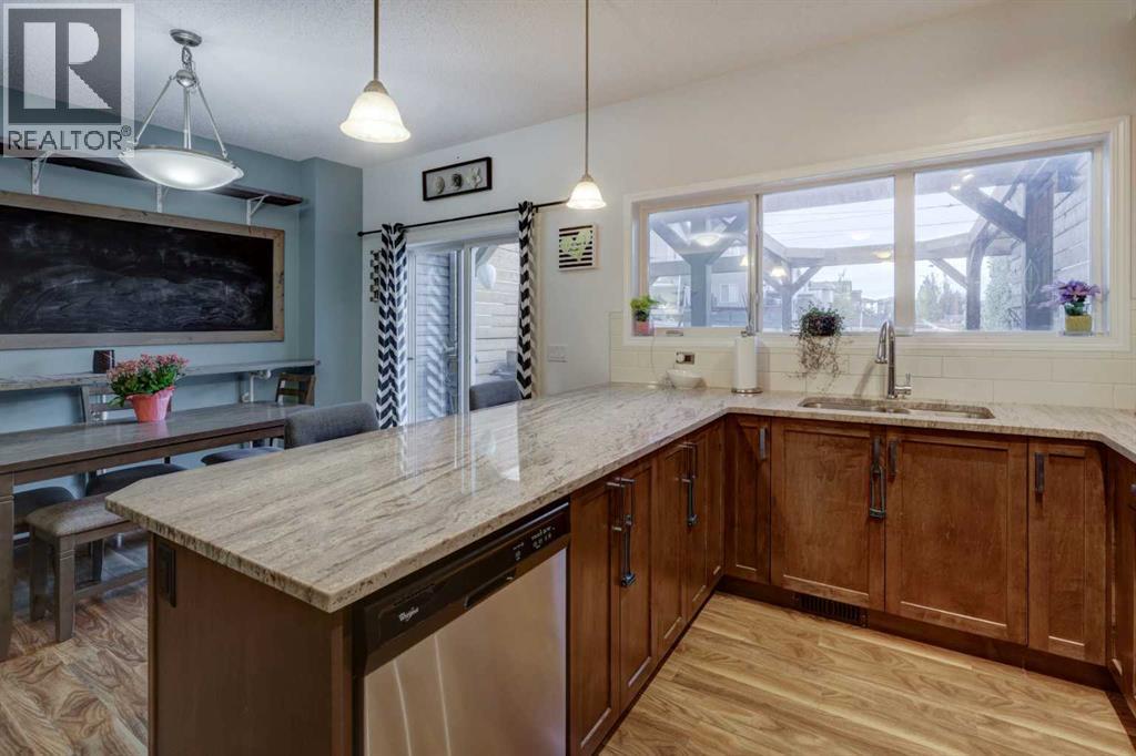 468 Hillcrest Circle Sw, Airdrie, Alberta  T4B 4B3 - Photo 7 - A2262525