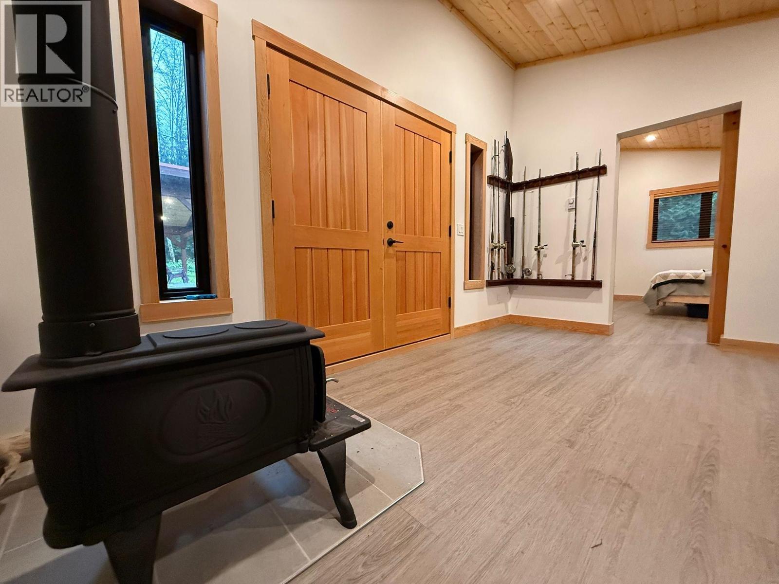 16398 16 Highway, Terrace, British Columbia V8G 0A6 - Photo 24 - R3065712