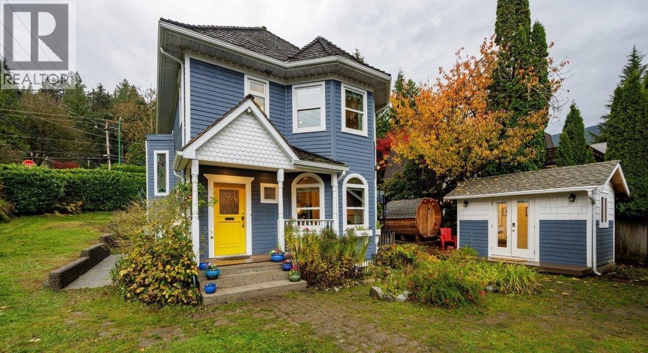 1806 DEEP COVE ROAD, North Vancouver, British Columbia