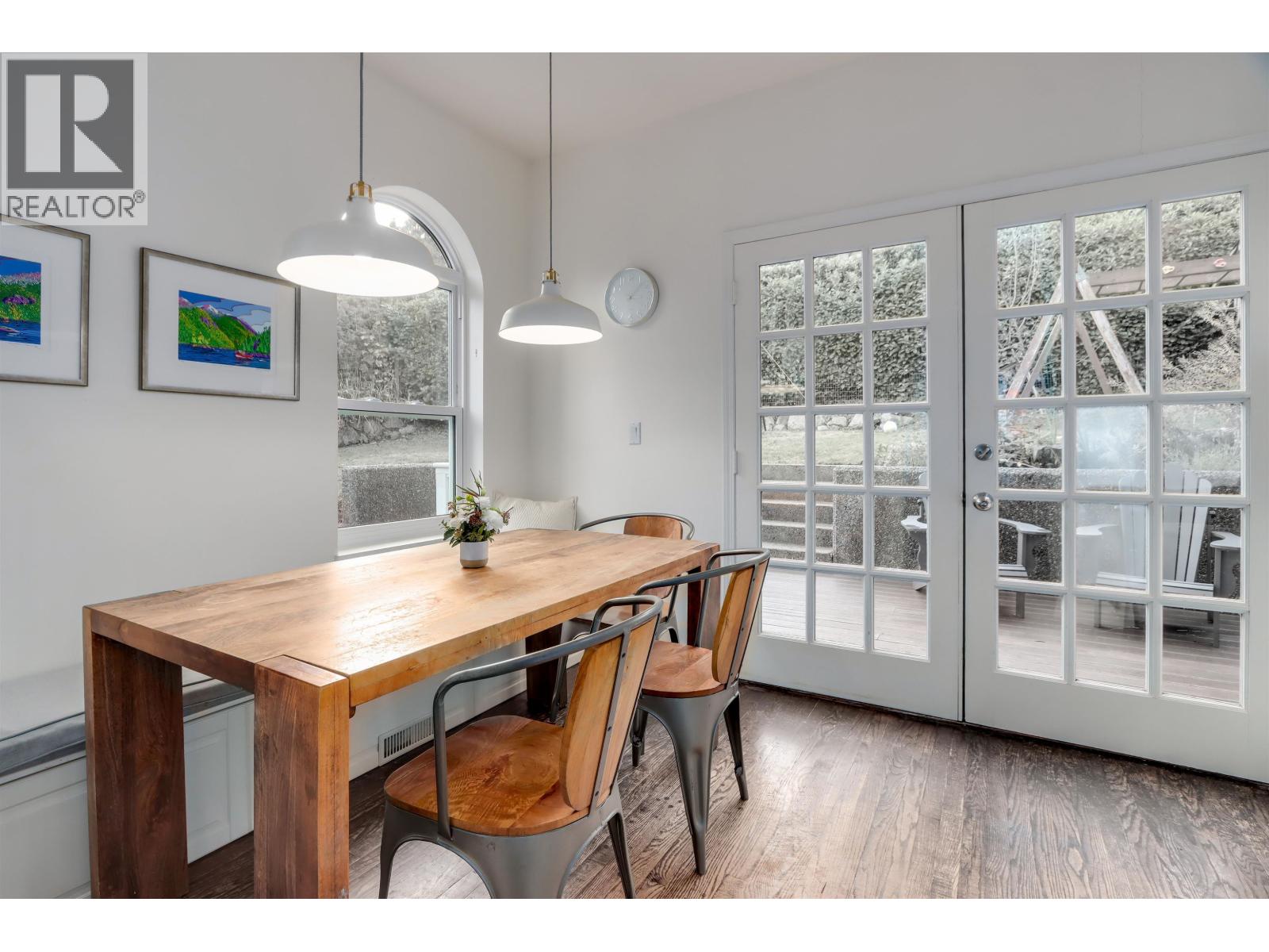 1806 Deep Cove Road, North Vancouver, British Columbia  V7G 1S6 - Photo 12 - R3065385