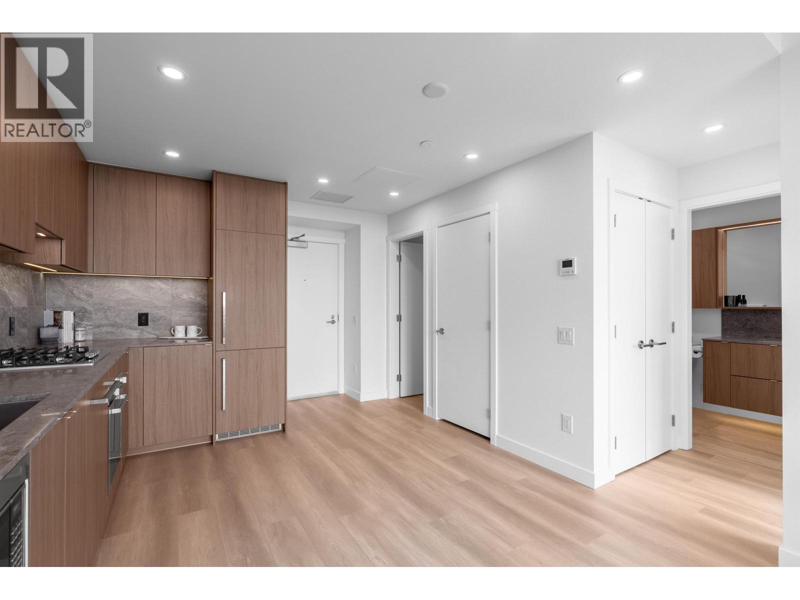 2203 626 Claremont Street, Coquitlam, British Columbia V3J 3T4 - Photo 14 - R3065664