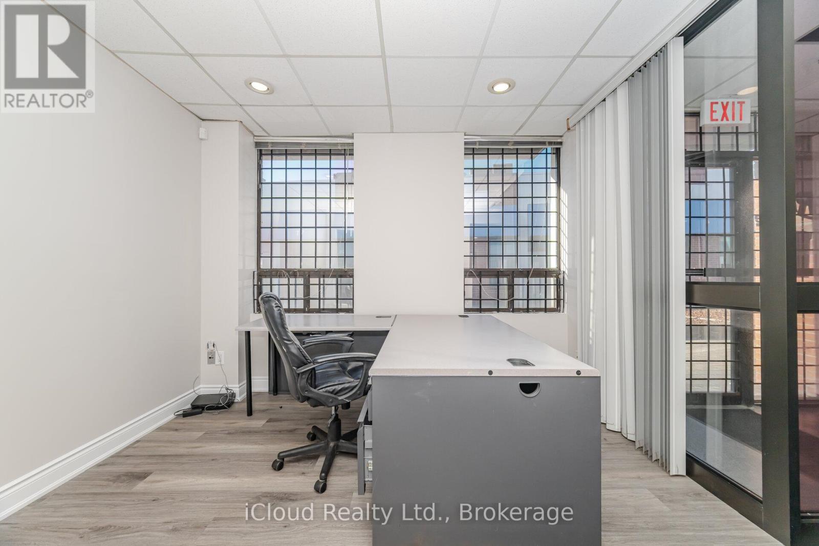 25 - 6033 Shawson Drive, Mississauga, Ontario L5T 1H8 - Photo 8 - W12485128