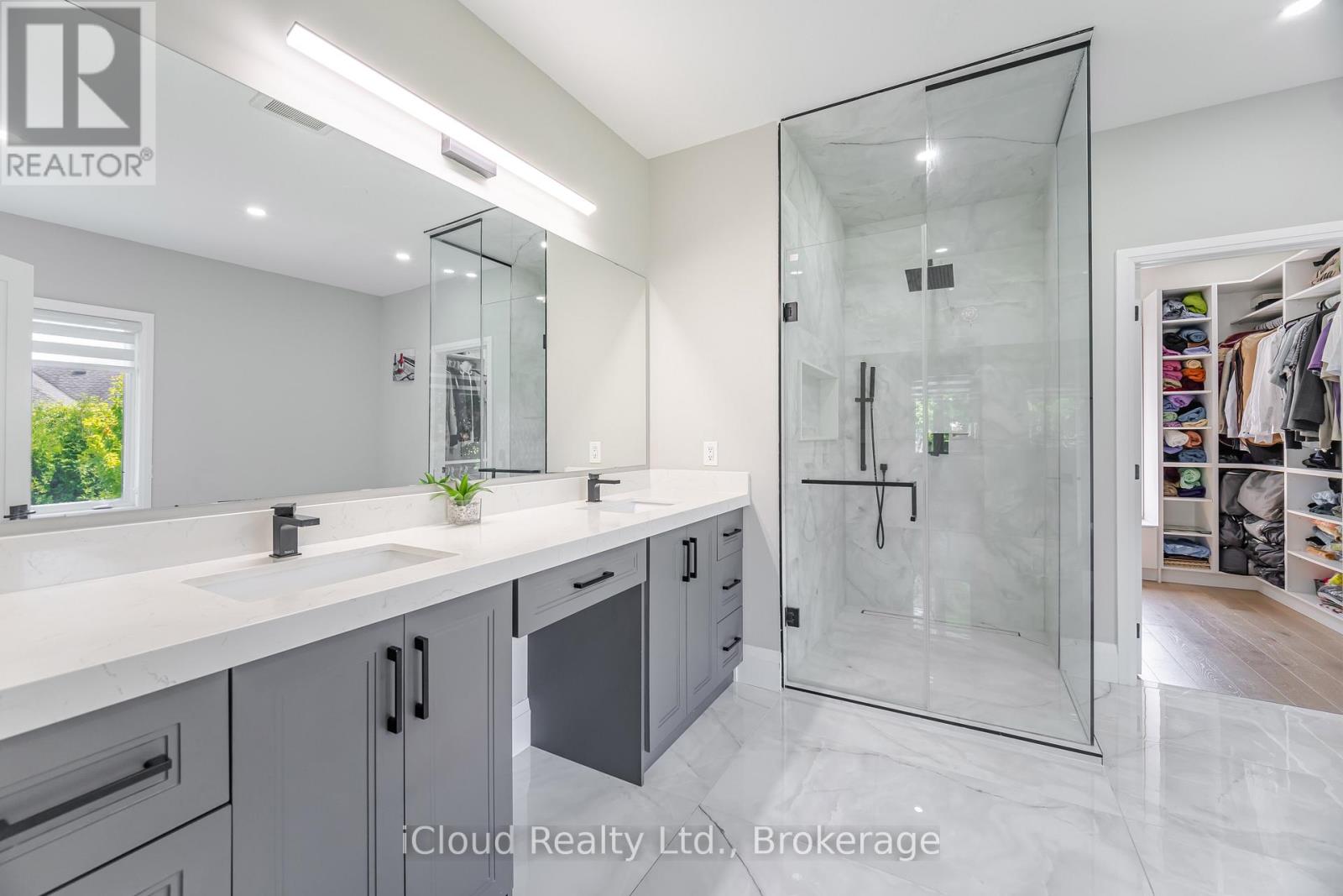 4 Deer View Ridge, Puslinch, Ontario  N1H 6H9 - Photo 24 - X12414431