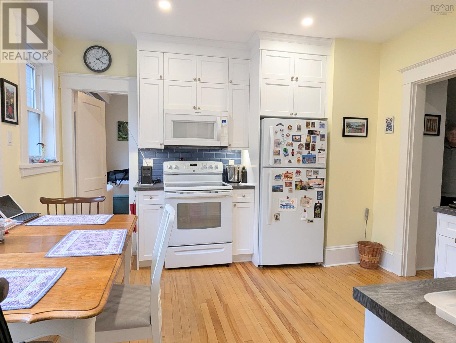 1523-25-27 Chestnut Street, Halifax, Nova Scotia  B4H 3S9 - Photo 8 - 202527432