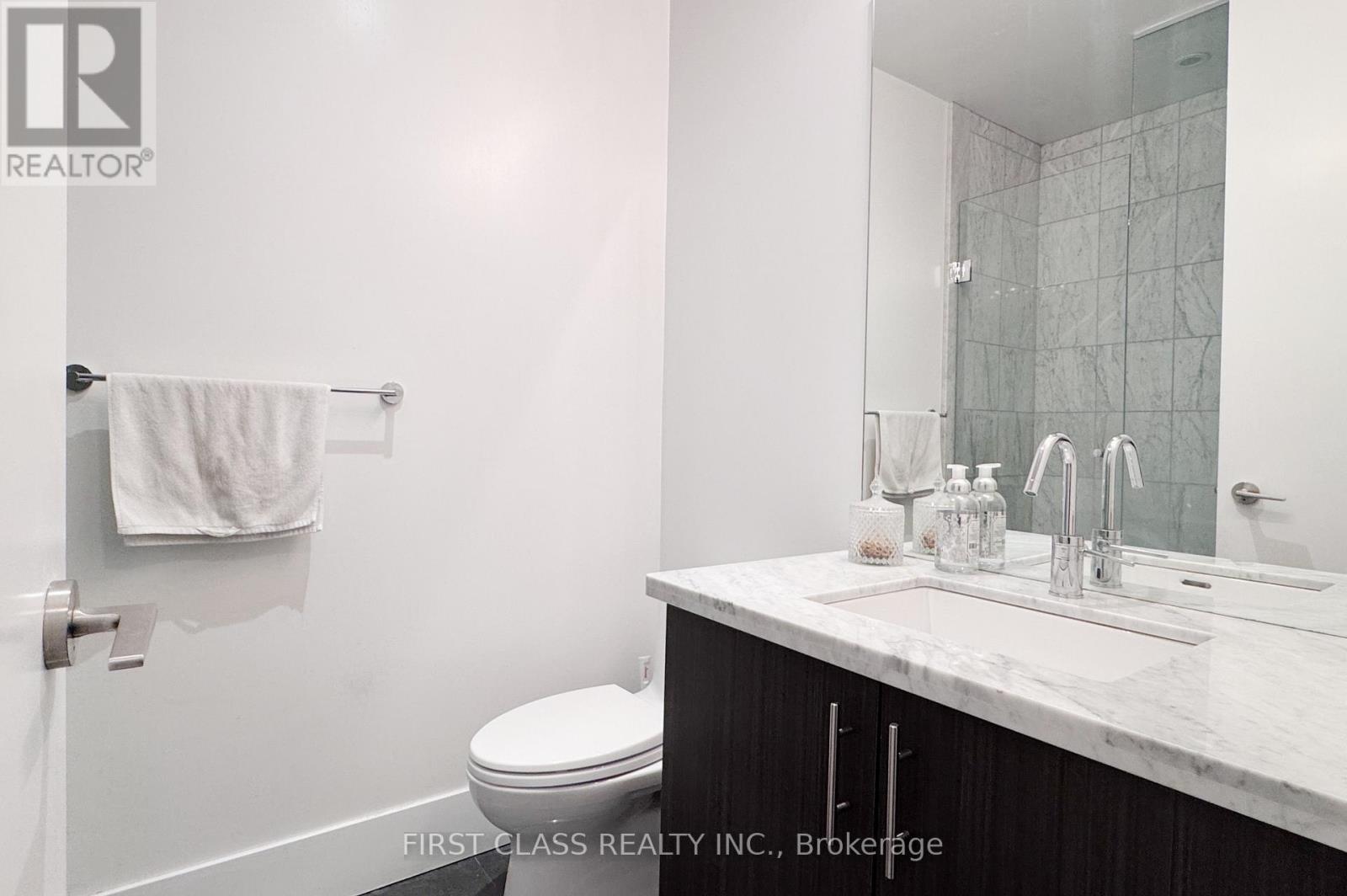 403 - 39 Queens Quay, Toronto, Ontario  M5E 0A5 - Photo 9 - C12524166