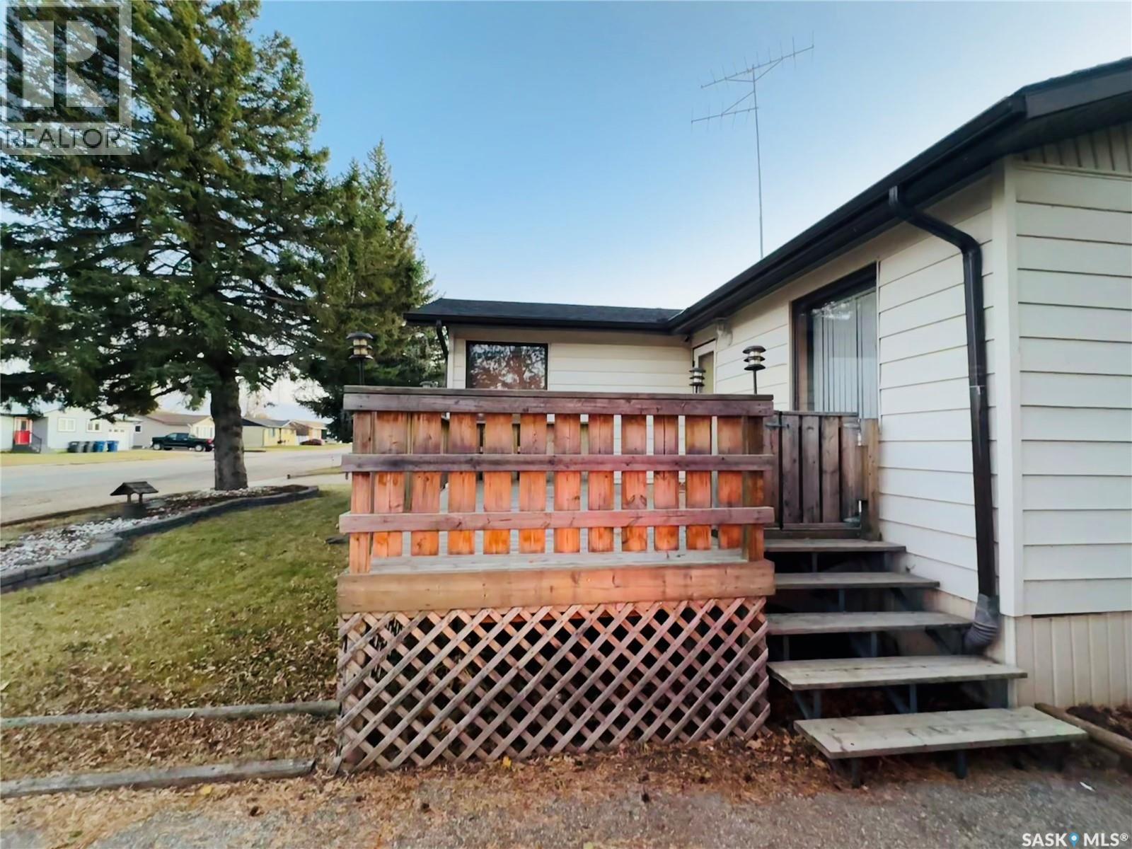 522 1st Street E, Lafleche, Saskatchewan  S0H 2K0 - Photo 41 - SK020301