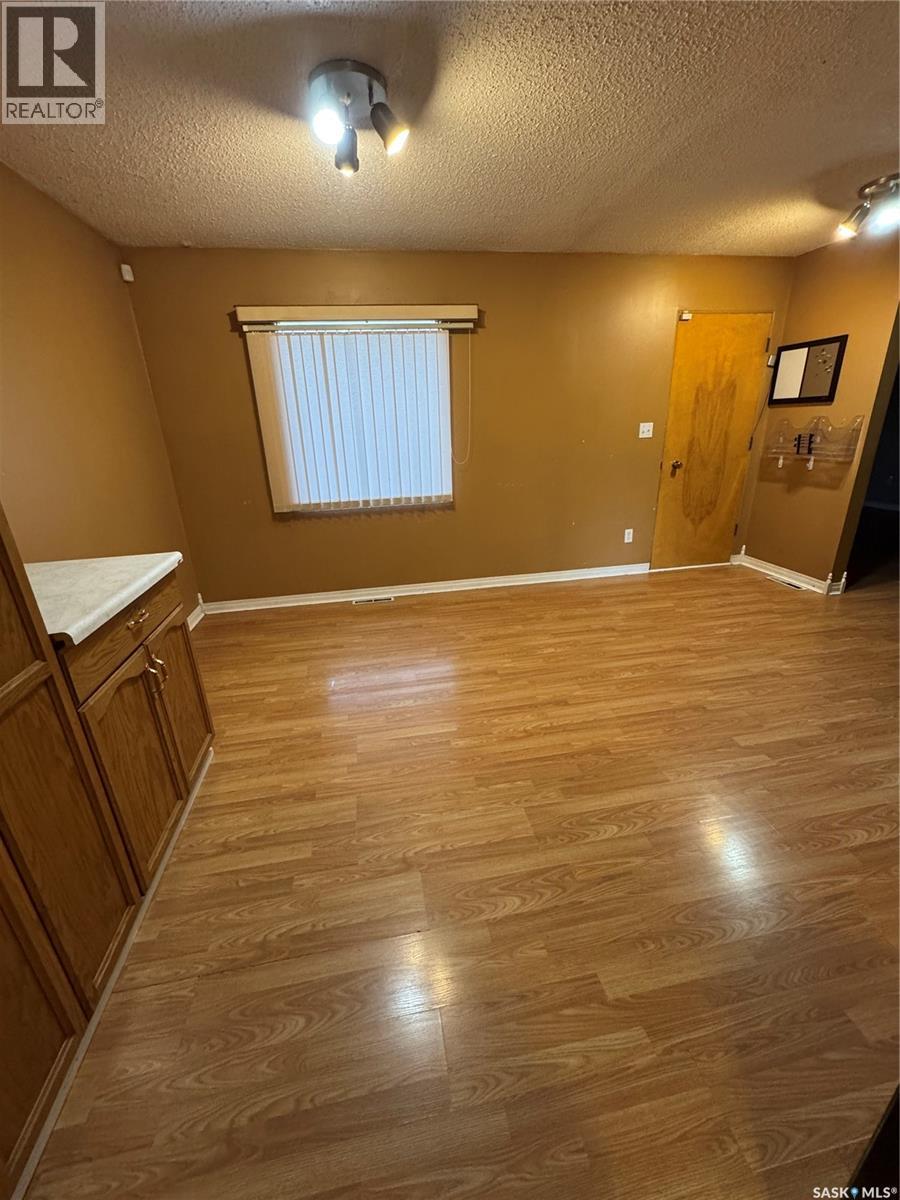 522 1st Street E, Lafleche, Saskatchewan  S0H 2K0 - Photo 35 - SK020301