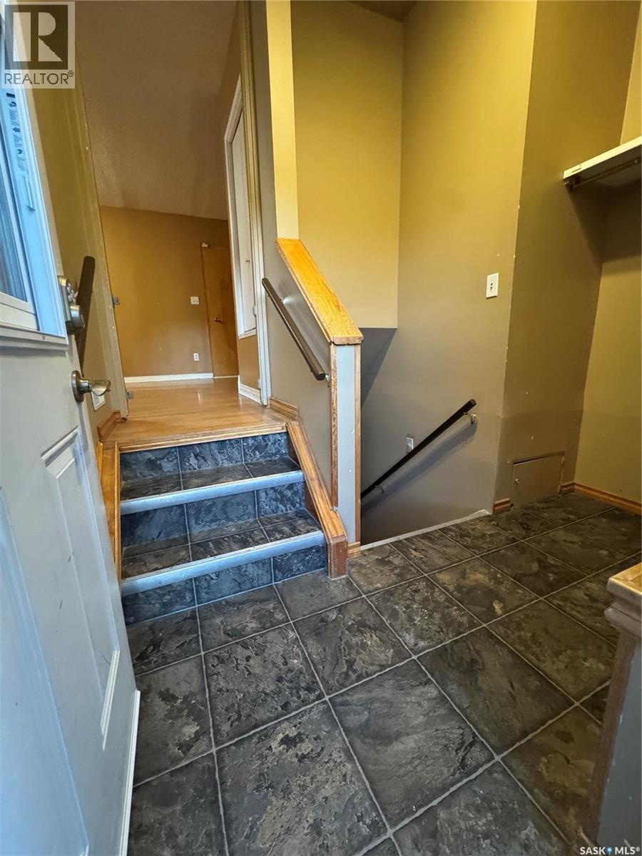 522 1st Street E, Lafleche, Saskatchewan  S0H 2K0 - Photo 37 - SK020301