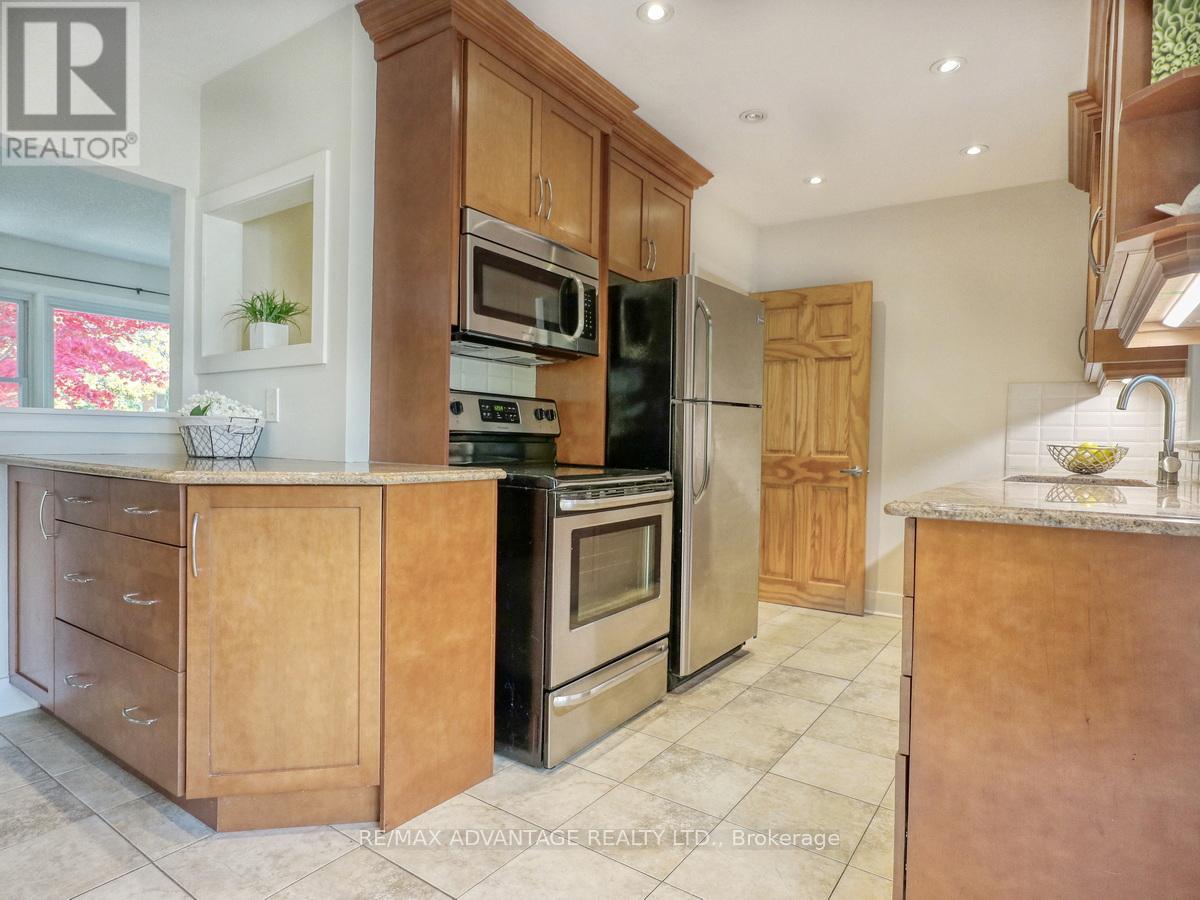 401 Stephen Street, London South, Ontario  N6K 2N4 - Photo 11 - X12524264