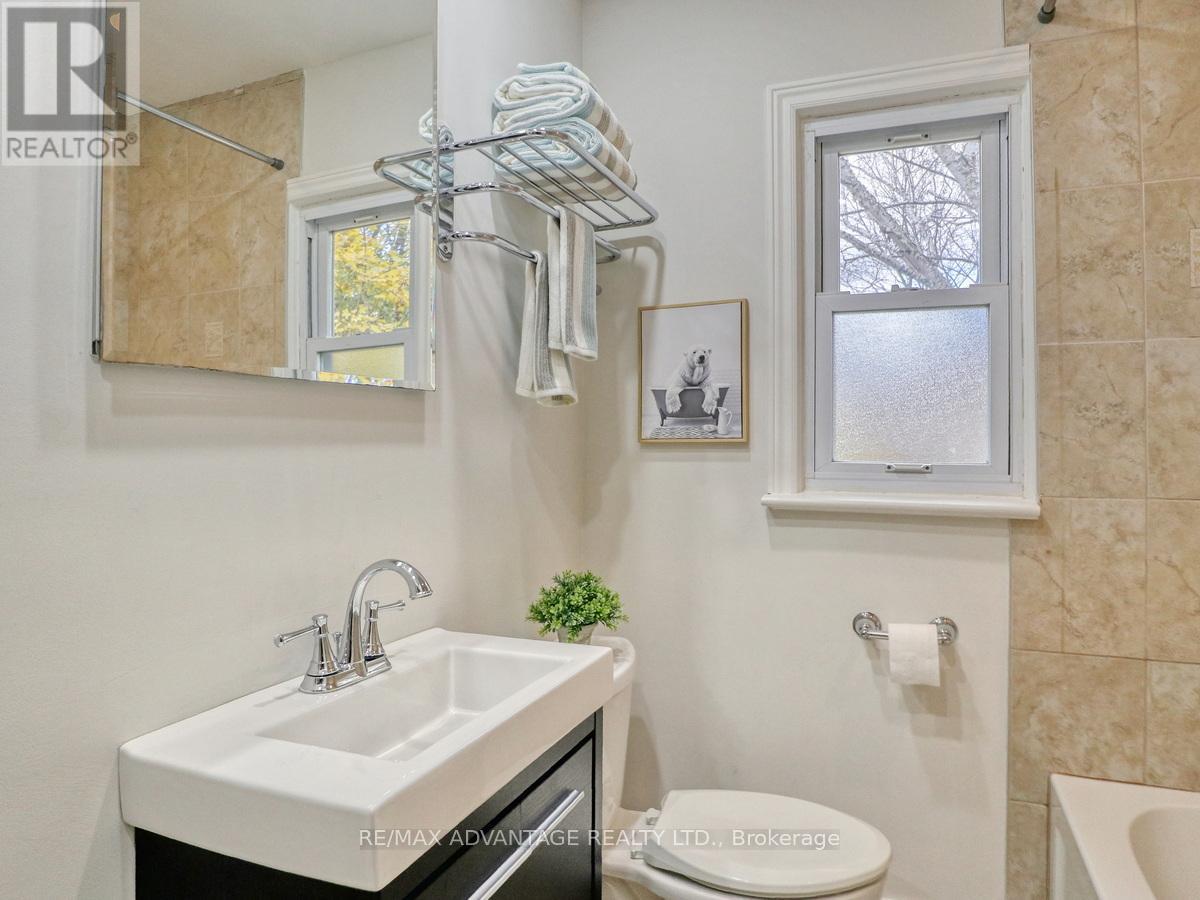 401 Stephen Street, London South, Ontario  N6K 2N4 - Photo 20 - X12524264