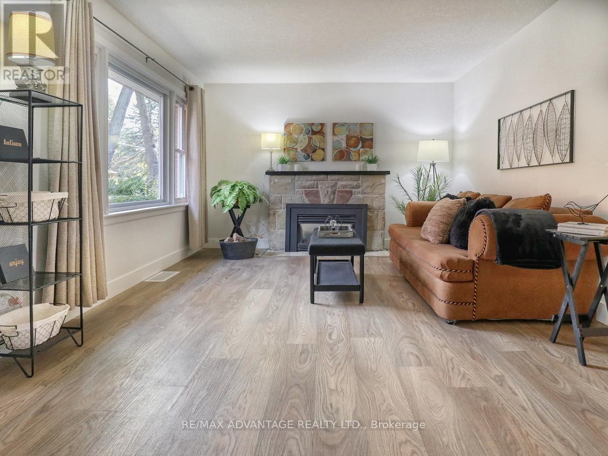 401 Stephen Street, London South, Ontario  N6K 2N4 - Photo 4 - X12524264