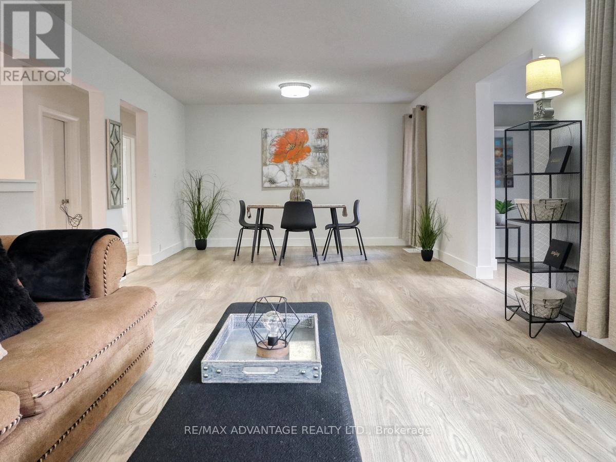 401 Stephen Street, London South, Ontario  N6K 2N4 - Photo 5 - X12524264