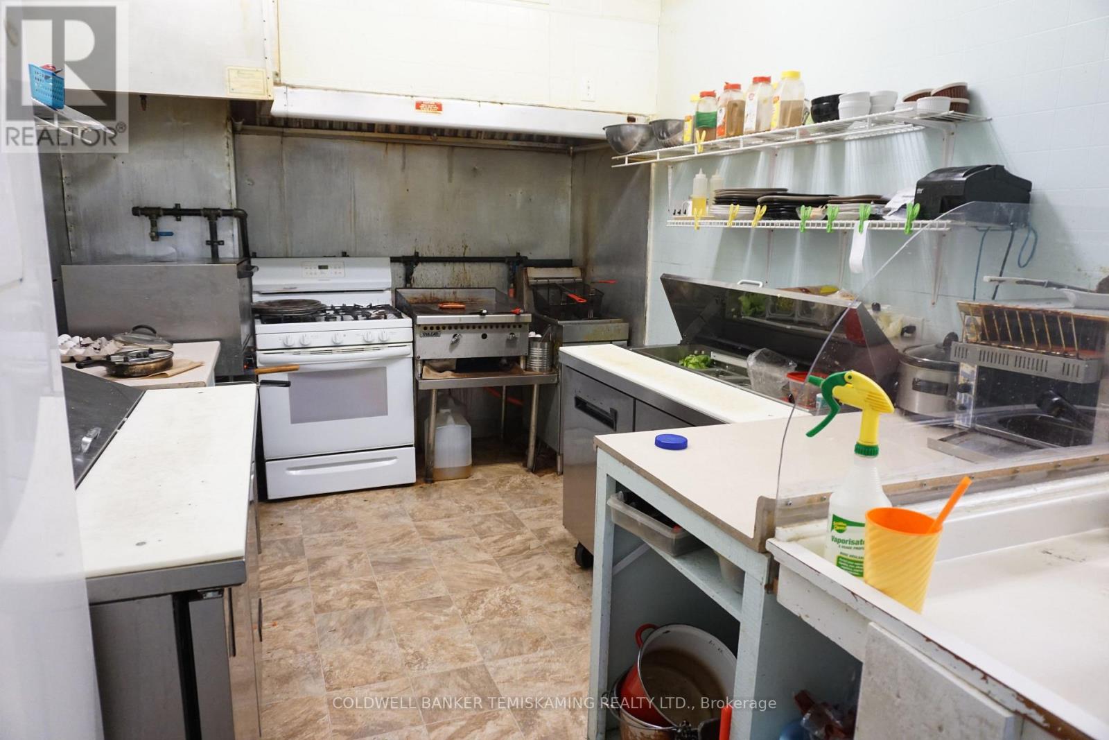 39 Third Street, Englehart, Ontario  P0J 1H0 - Photo 13 - T12524278