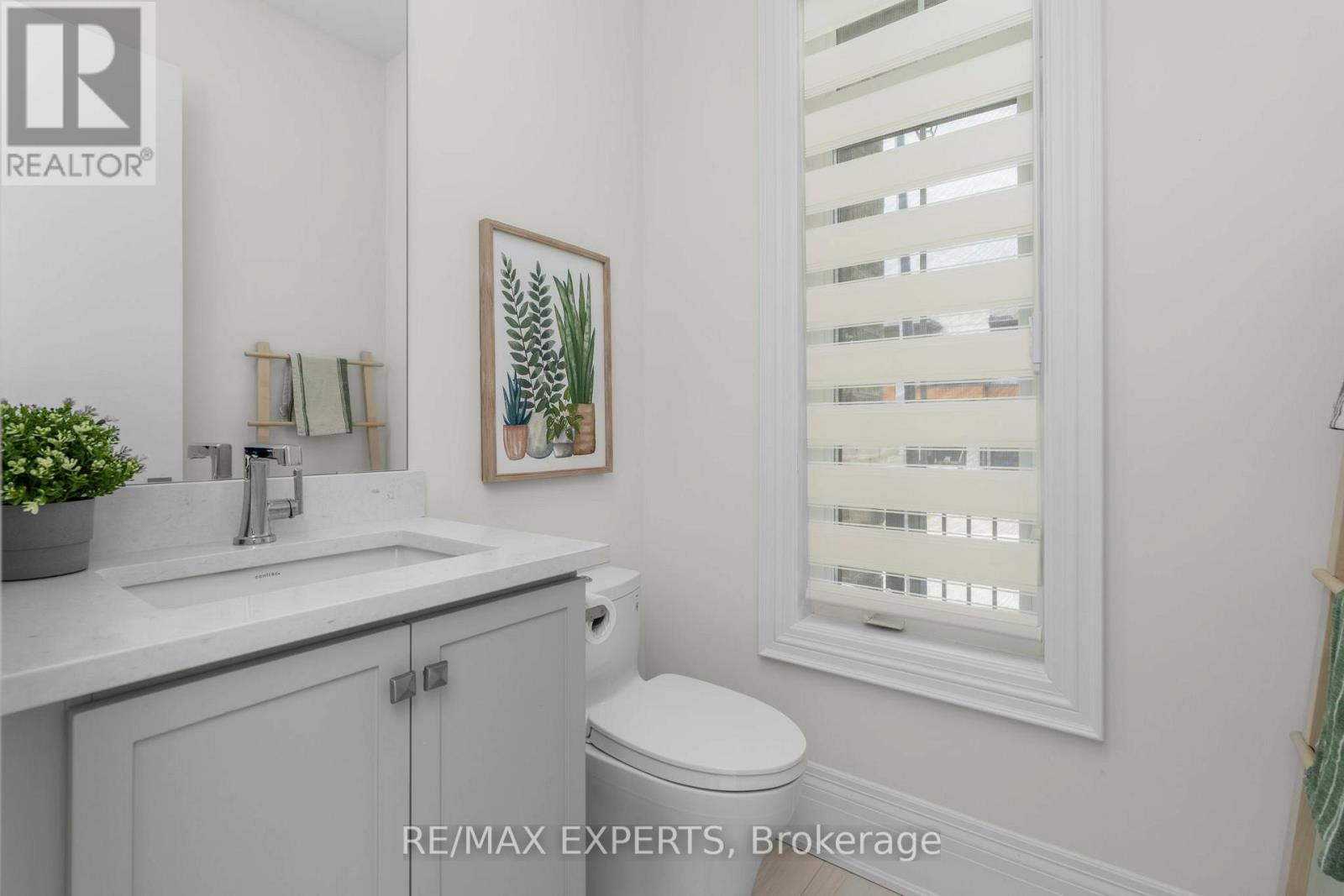 17 Kinburn Crescent, Vaughan, Ontario  L3L 0E9 - Photo 10 - N12524208