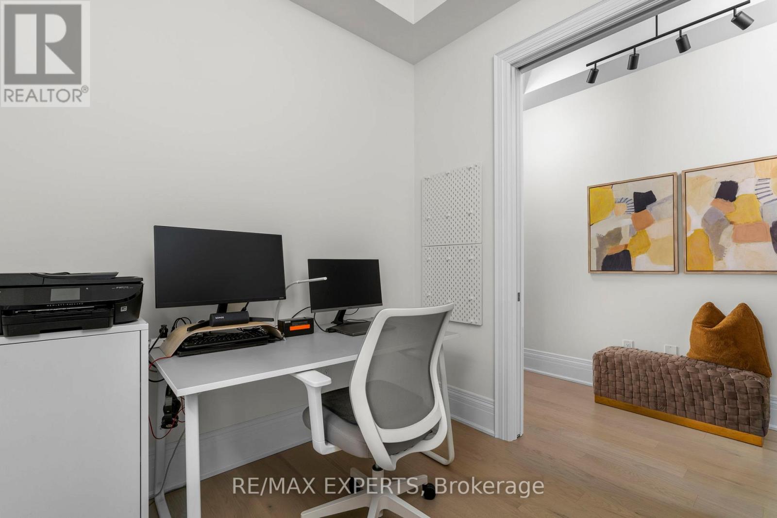 17 Kinburn Crescent, Vaughan, Ontario  L3L 0E9 - Photo 12 - N12524208