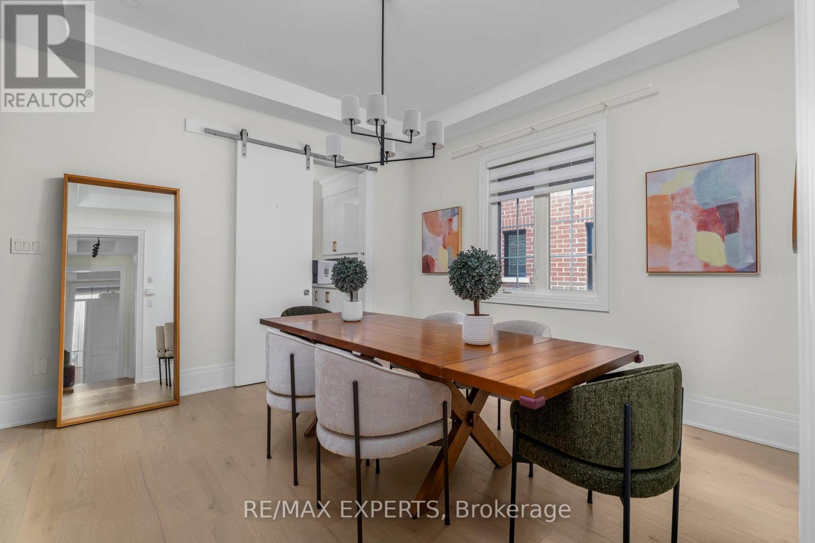 17 Kinburn Crescent, Vaughan, Ontario  L3L 0E9 - Photo 13 - N12524208