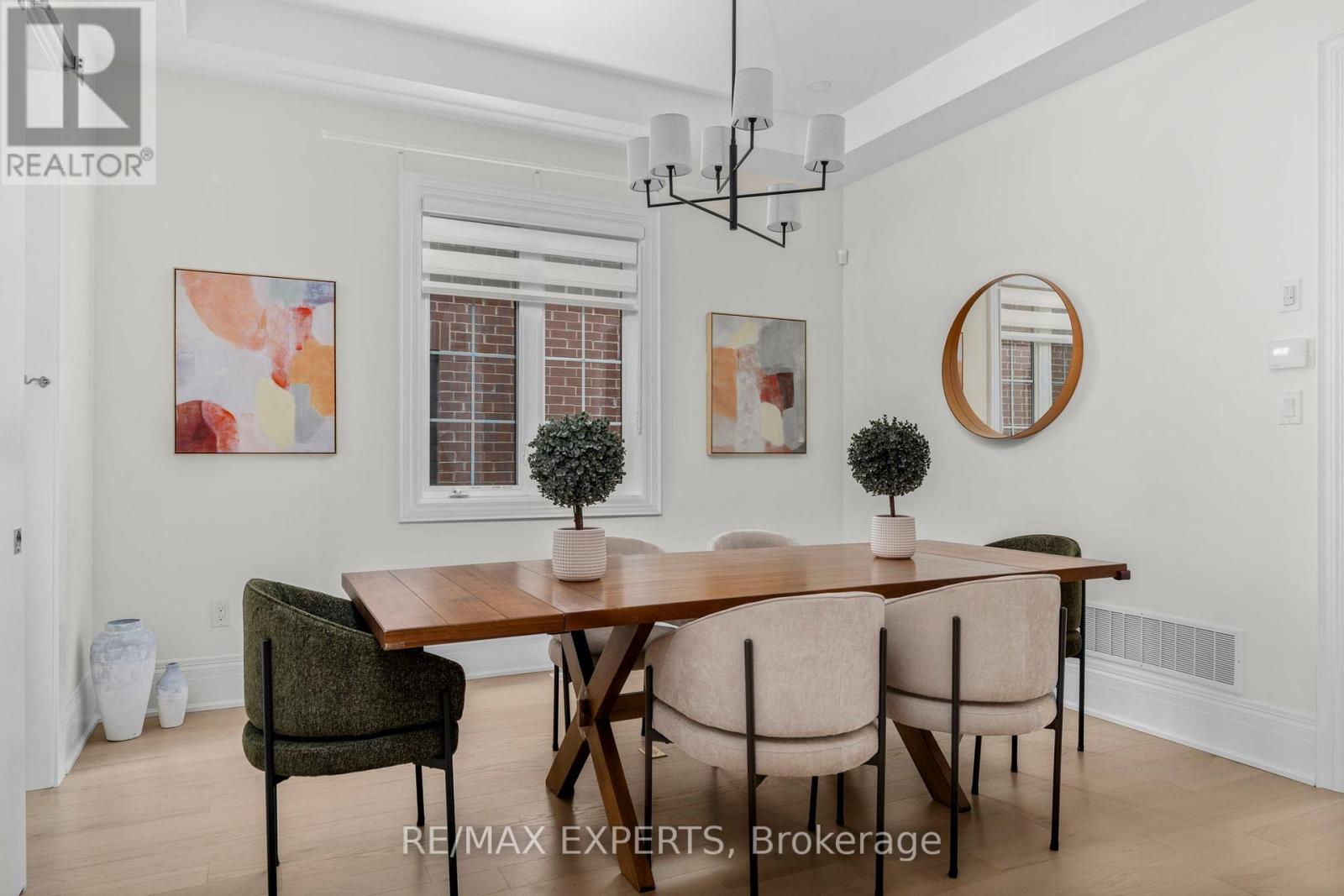 17 Kinburn Crescent, Vaughan, Ontario  L3L 0E9 - Photo 14 - N12524208