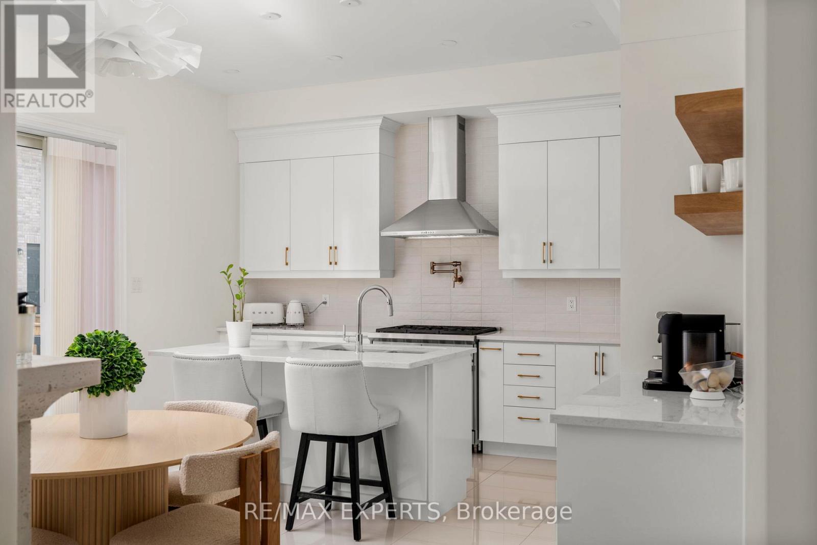 17 Kinburn Crescent, Vaughan, Ontario  L3L 0E9 - Photo 33 - N12524208