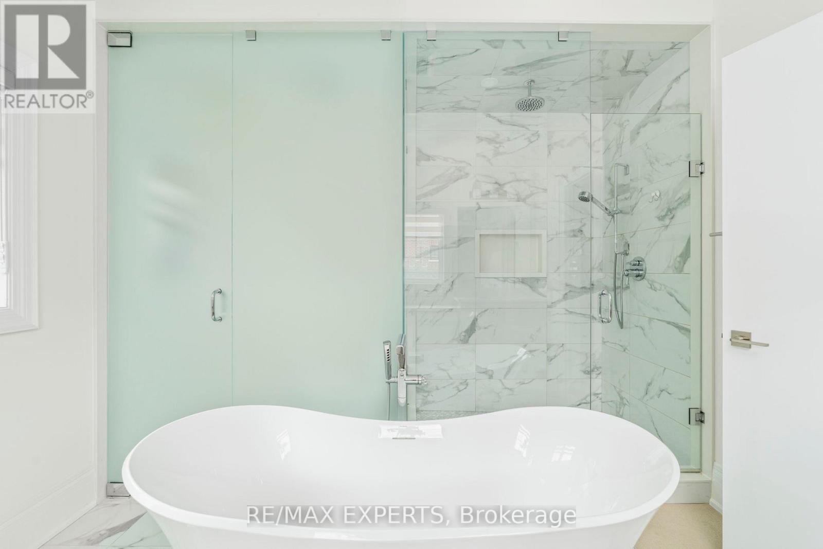 17 Kinburn Crescent, Vaughan, Ontario  L3L 0E9 - Photo 50 - N12524208