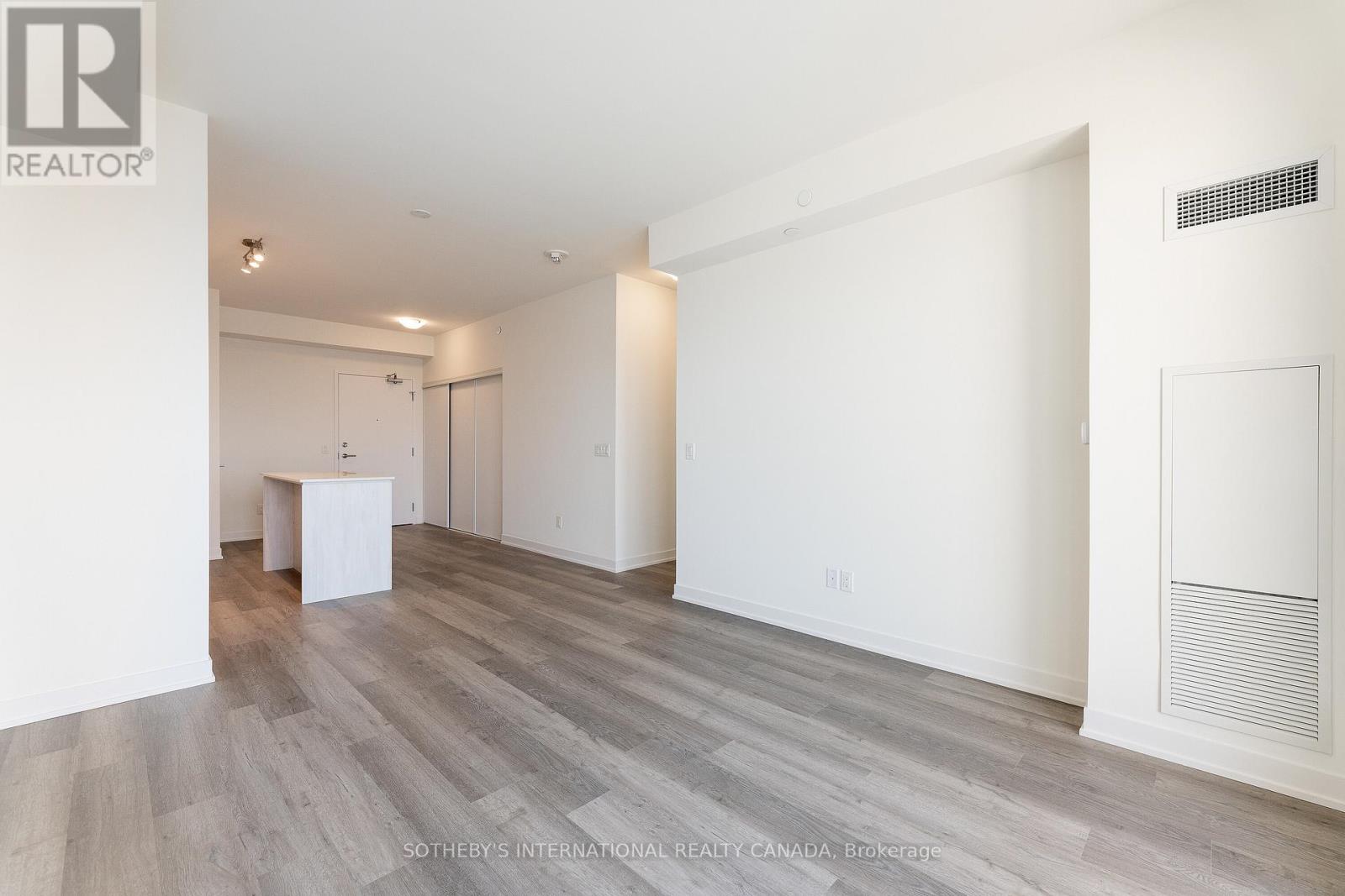 613 - 6 David Eyer Road, Richmond Hill, Ontario  L4S 0N6 - Photo 14 - N12524218