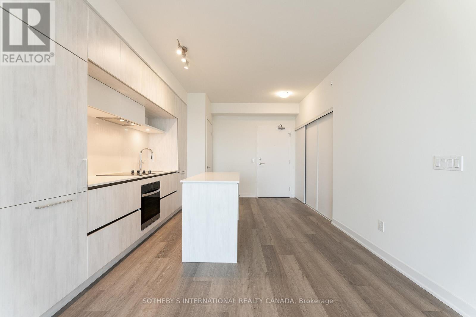 613 - 6 David Eyer Road, Richmond Hill, Ontario  L4S 0N6 - Photo 17 - N12524218