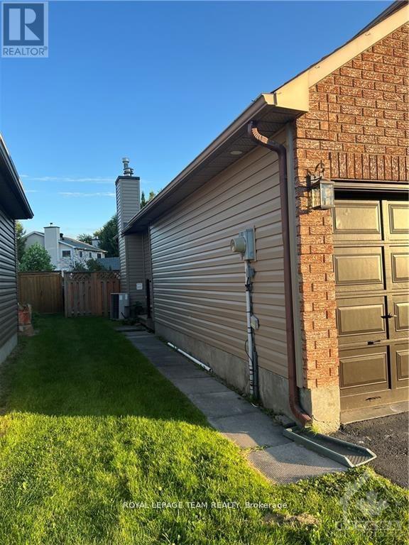 B - 1520 Blohm Drive, Ottawa, Ontario K1G 4P4 - Photo 2 - X12524336