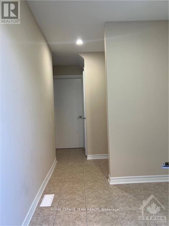 B - 1520 Blohm Drive, Ottawa, Ontario K1G 4P4 - Photo 4 - X12524336