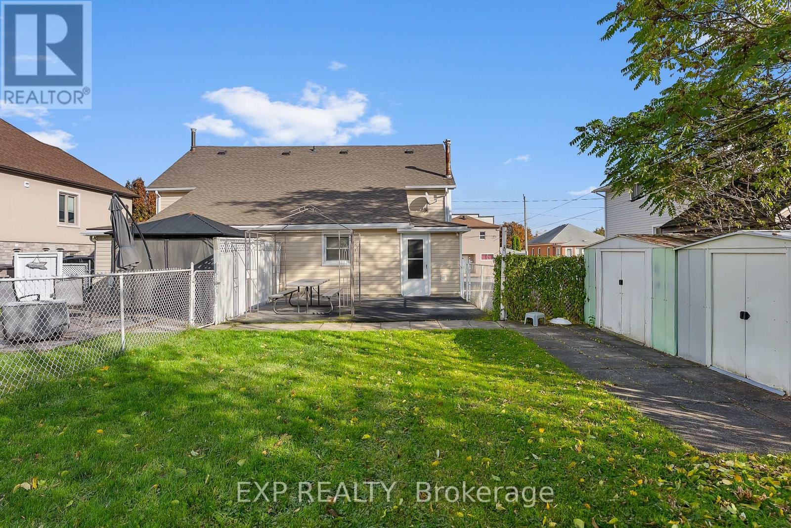 67 Pine Street S, Thorold, Ontario  L2V 3L6 - Photo 35 - X12524348