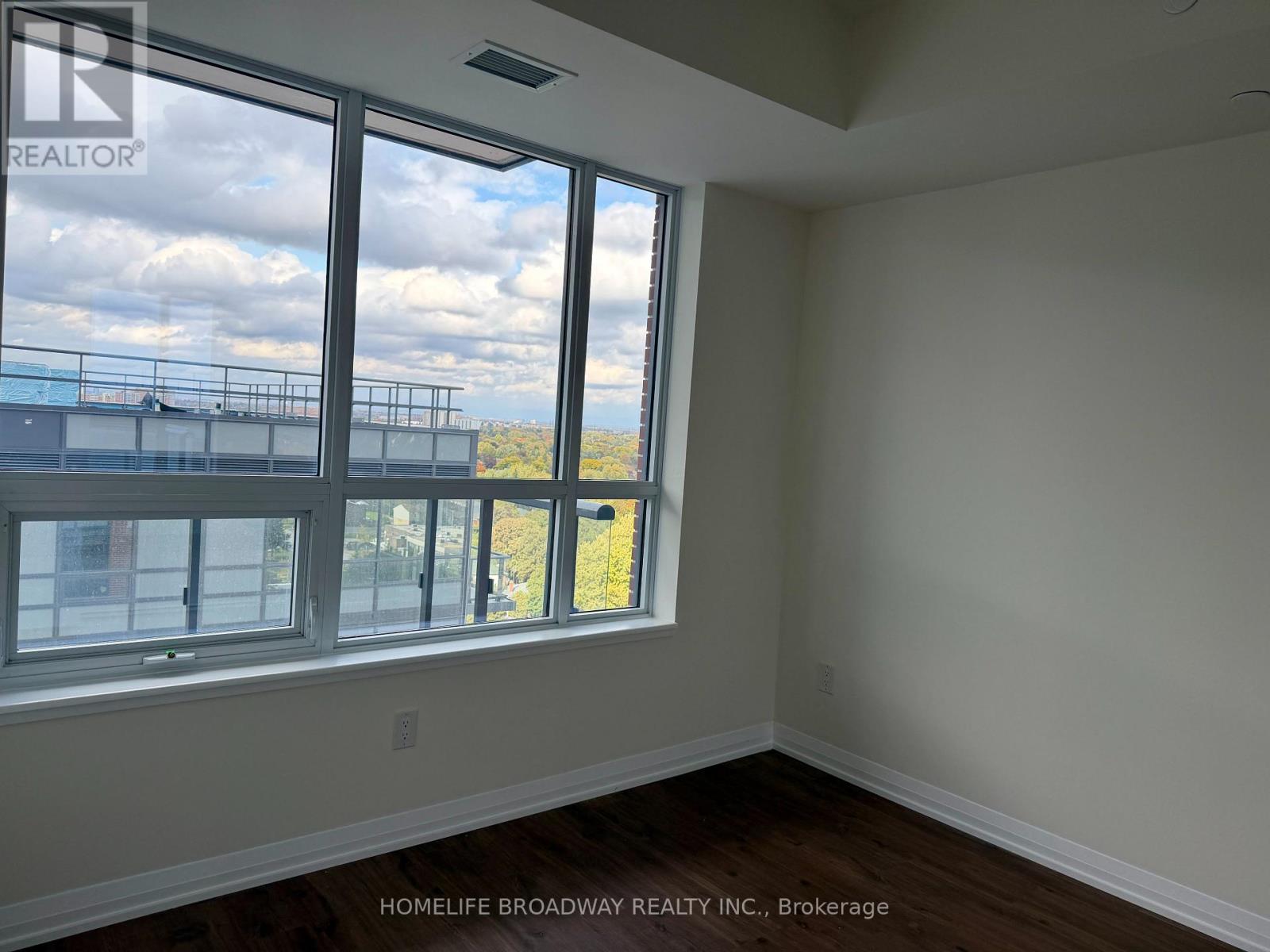 1228 - 3270 Sheppard Avenue E, Toronto, Ontario  M1T 3K3 - Photo 3 - E12523352