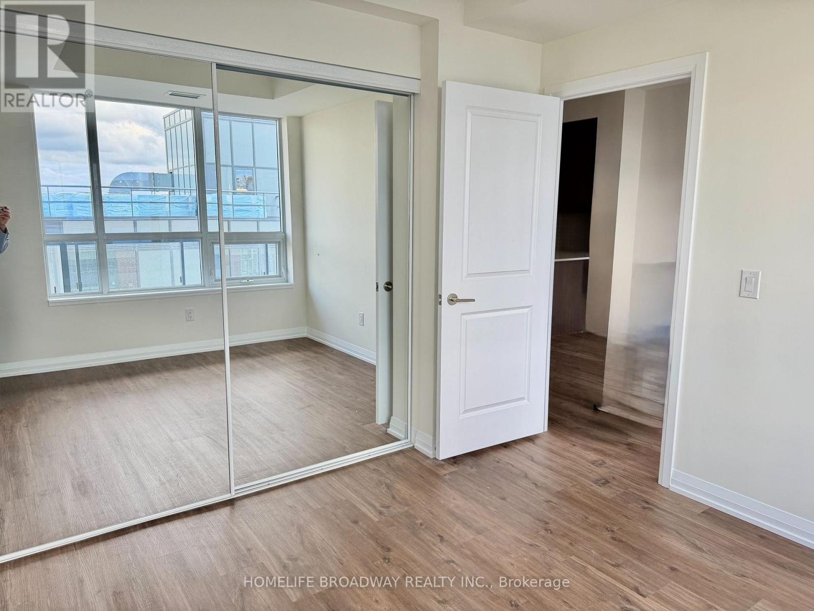 1228 - 3270 Sheppard Avenue E, Toronto, Ontario  M1T 3K3 - Photo 4 - E12523352