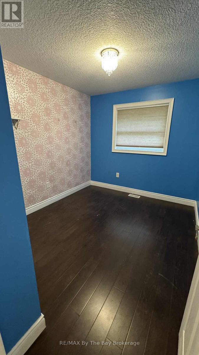 41 Melrose Avenue, Wasaga Beach, Ontario  L9Z 2S8 - Photo 17 - S12524276