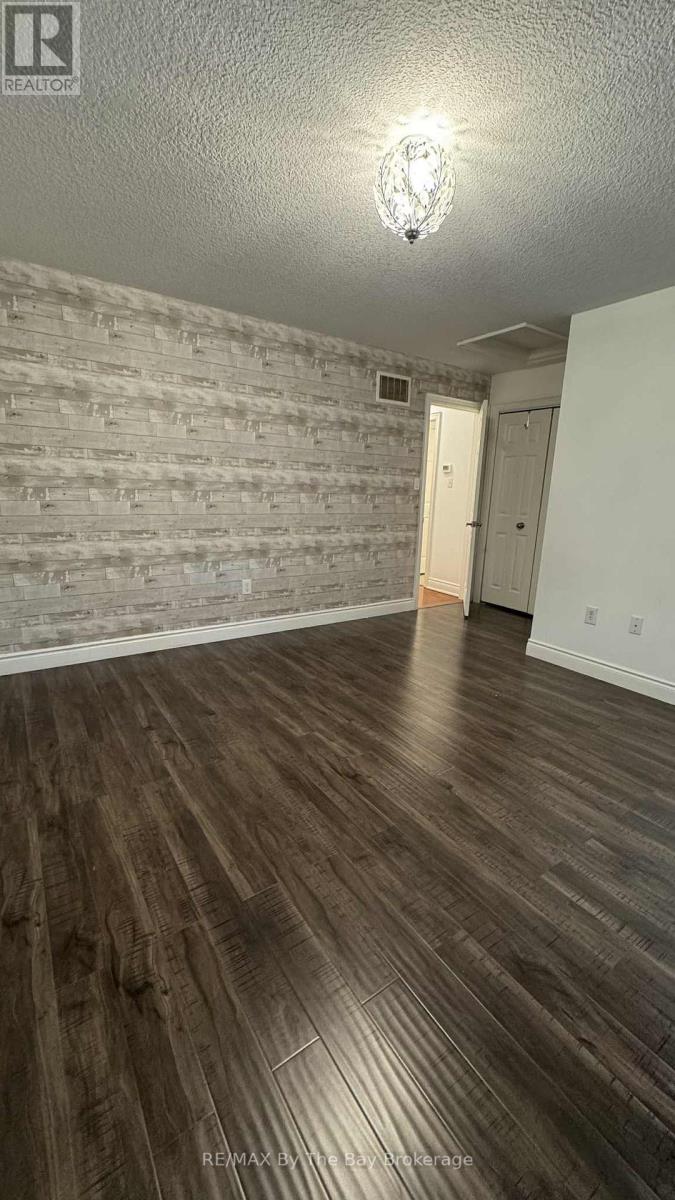 41 Melrose Avenue, Wasaga Beach, Ontario  L9Z 2S8 - Photo 20 - S12524276