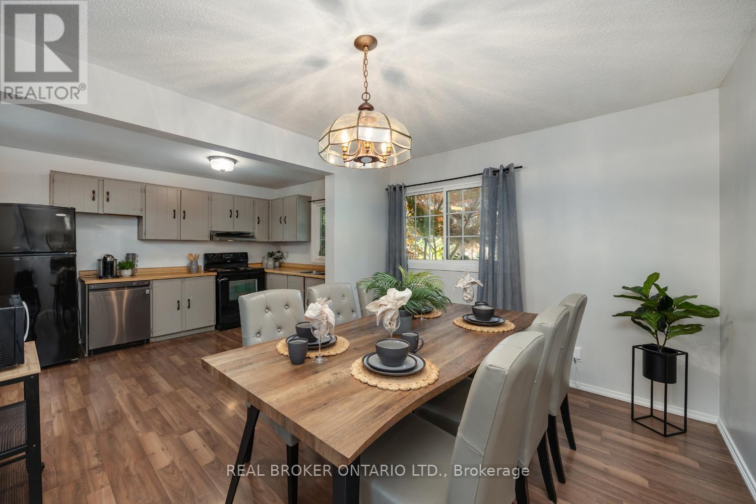 400 Wickham Court, Oshawa, Ontario  L1K 1N3 - Photo 11 - E12524260