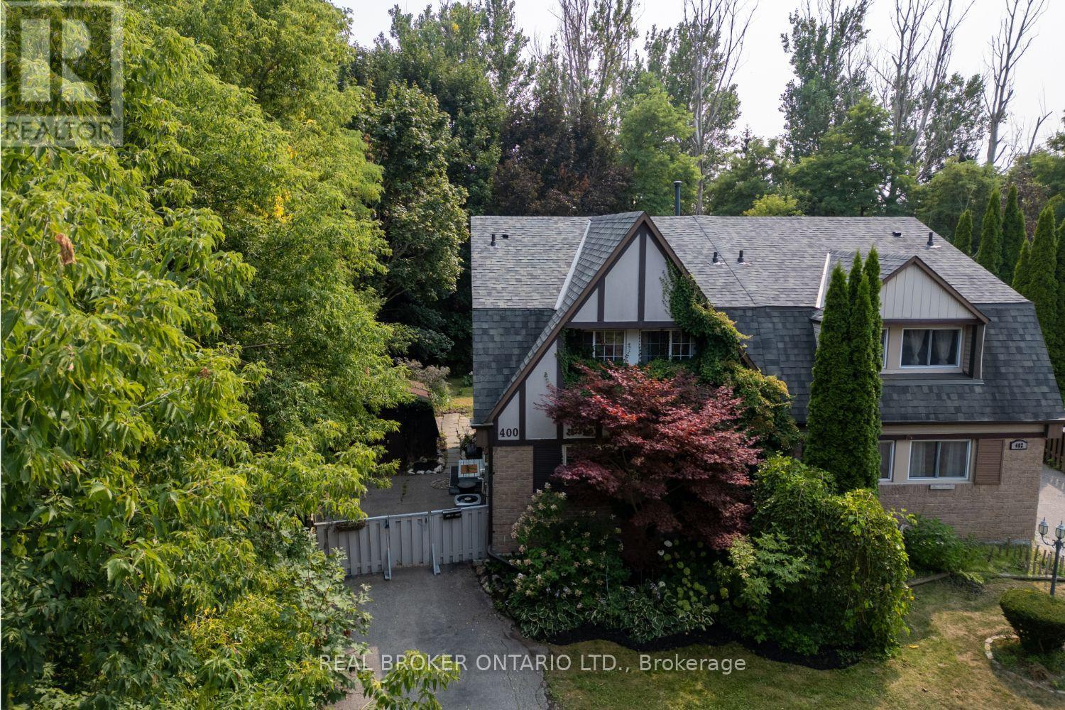 400 Wickham Court, Oshawa, Ontario  L1K 1N3 - Photo 3 - E12524260