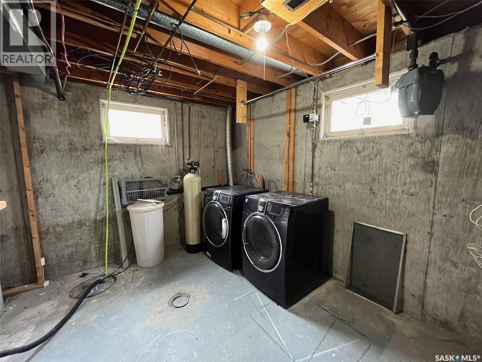 522 1st Street E, Lafleche, Saskatchewan  S0H 2K0 - Photo 8 - SK020301