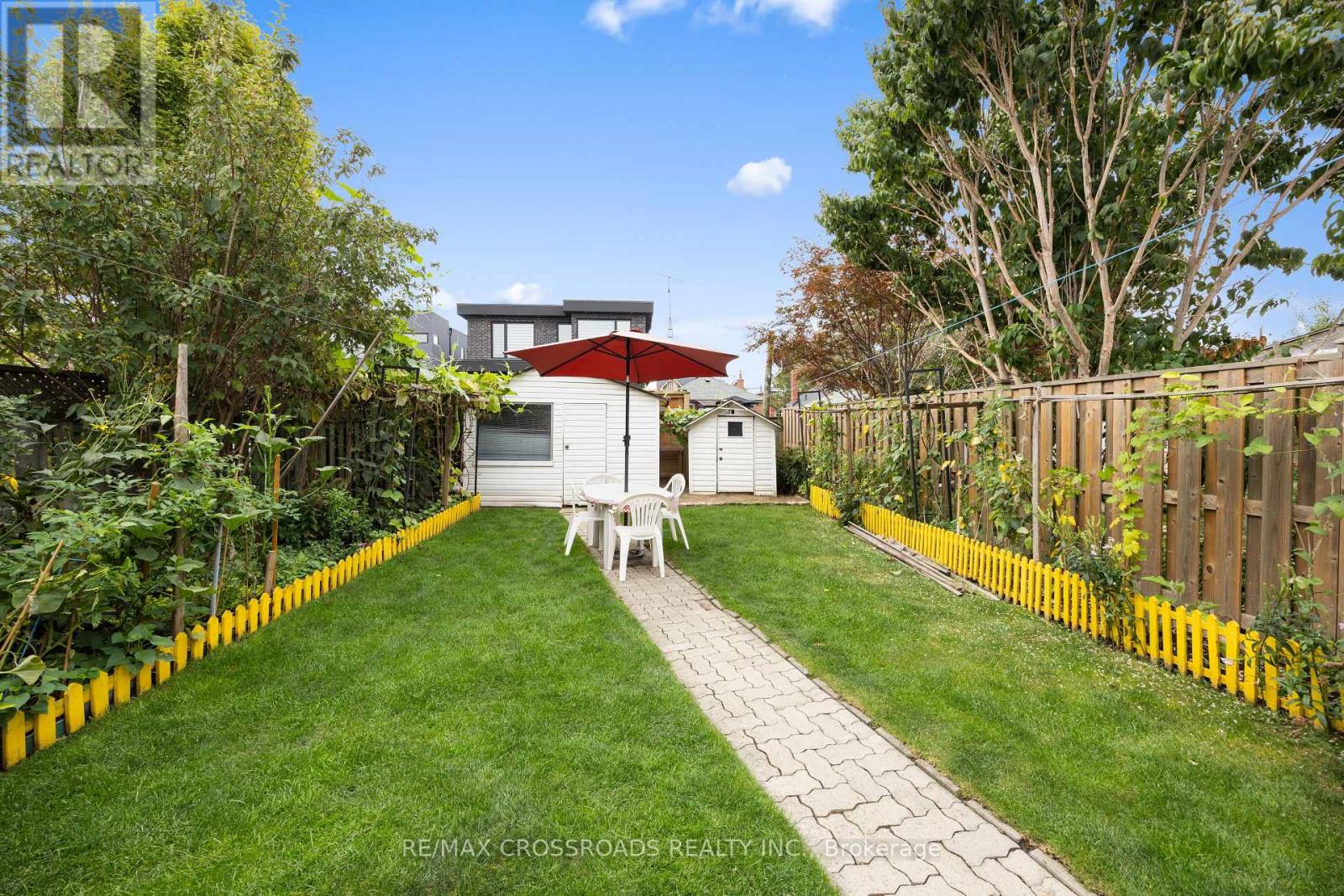 13 Homeview Avenue, Toronto, Ontario  M6N 1S9 - Photo 22 - W12524182