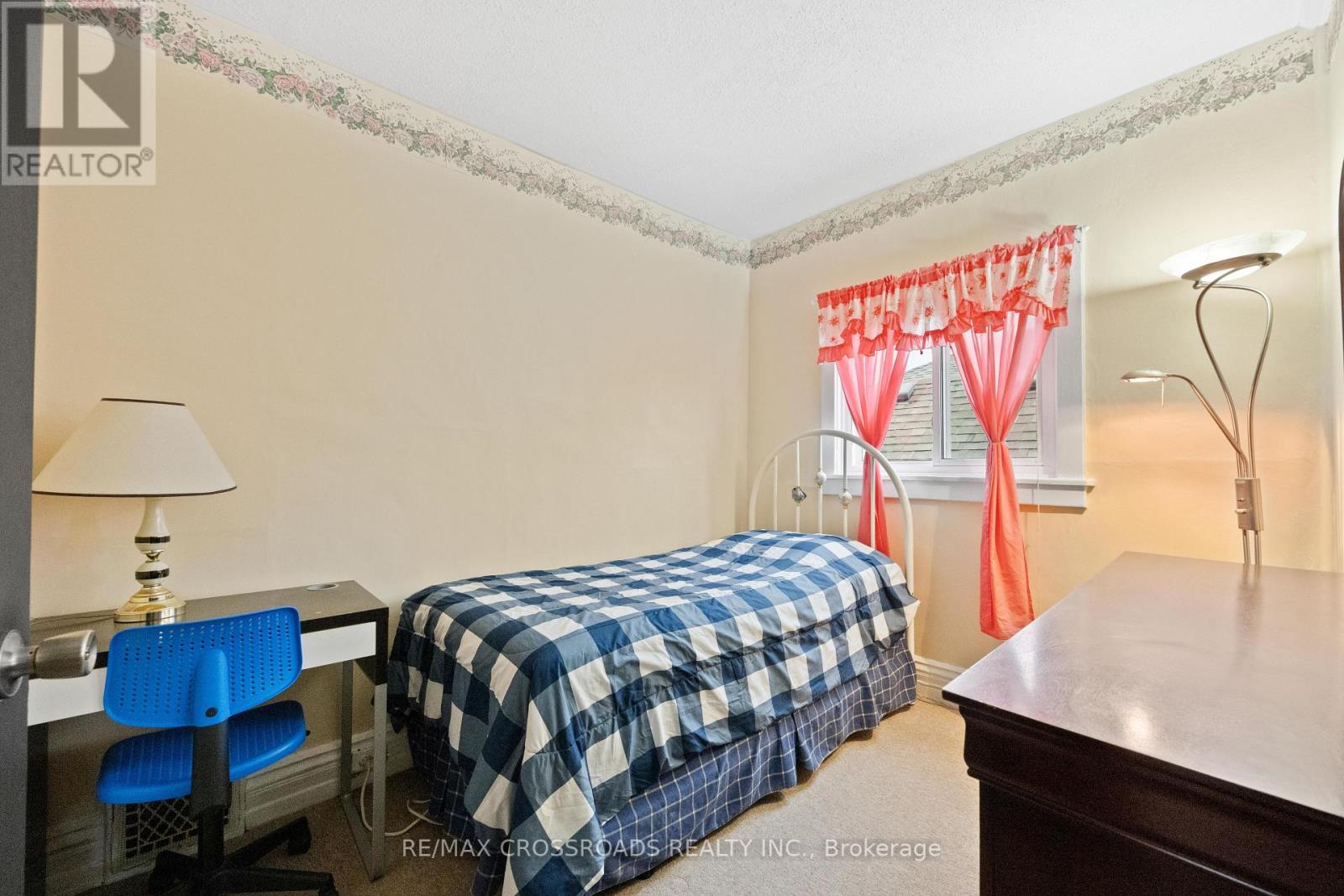 13 Homeview Avenue, Toronto, Ontario  M6N 1S9 - Photo 41 - W12524182