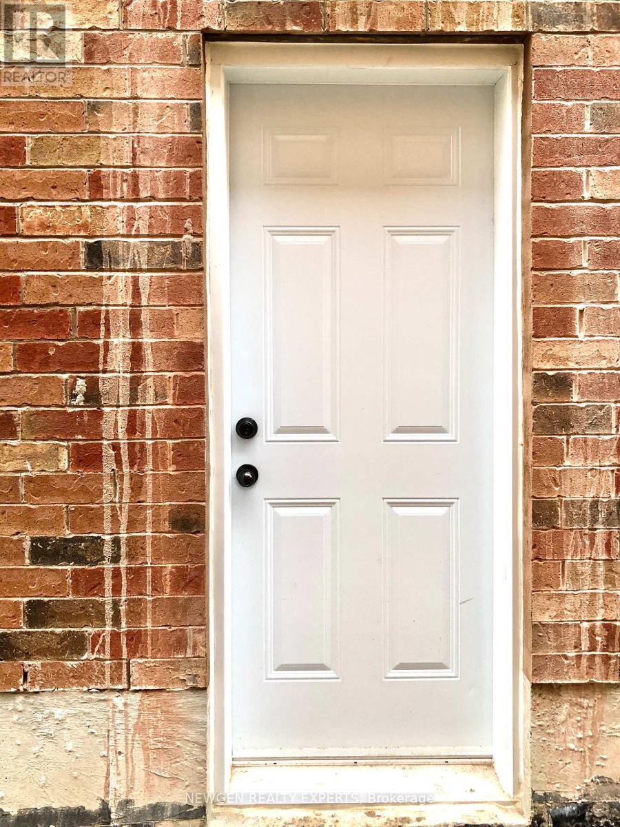 (Basement) - 3217 Respond Road, Mississauga, Ontario L5M 7X5 - Photo 3 - W12524202