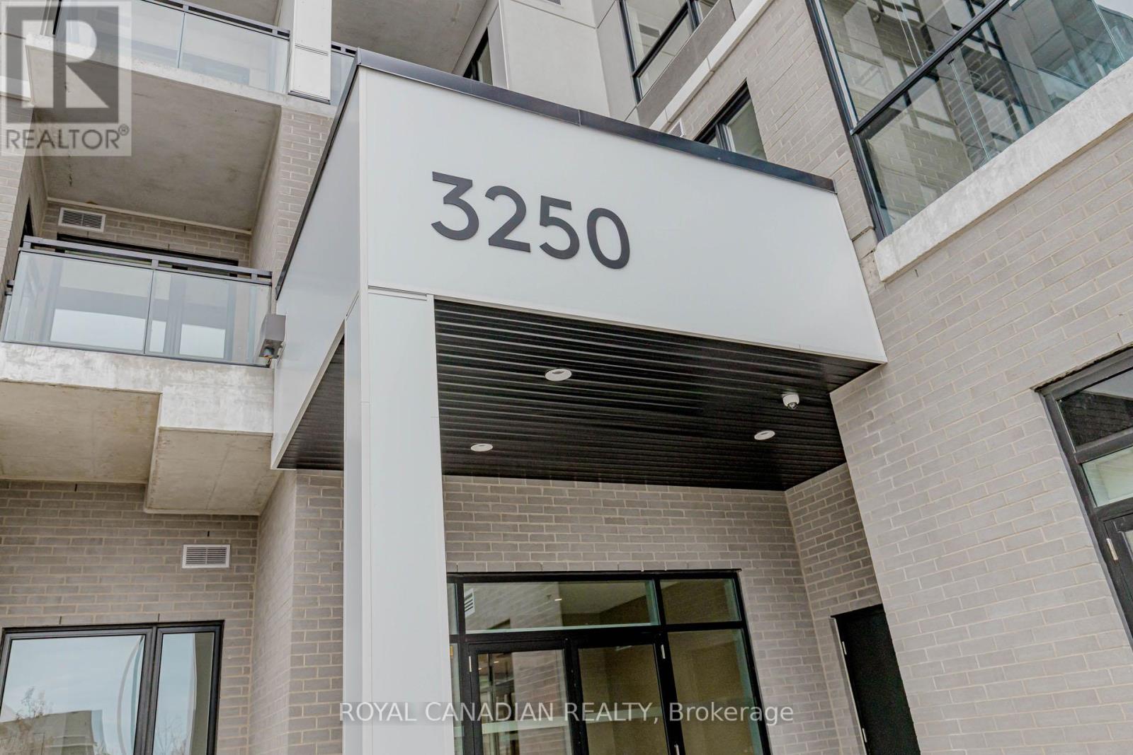 306 - 3250 Carding Mill Trail, Oakville, Ontario  L6M 5T3 - Photo 3 - W12524242