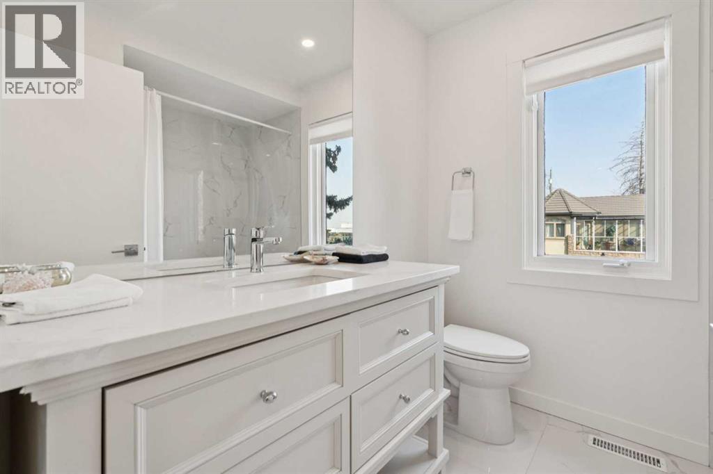 809 9 Street Ne, Calgary, Alberta  T2E 7K2 - Photo 11 - A2266635