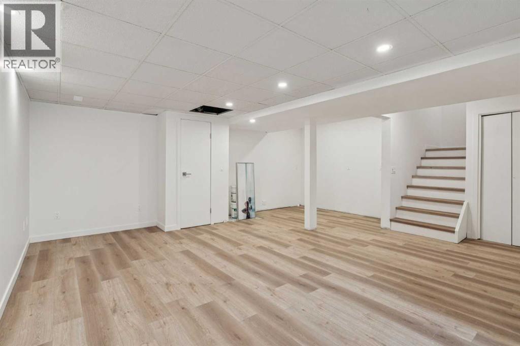 809 9 Street Ne, Calgary, Alberta  T2E 7K2 - Photo 21 - A2266635