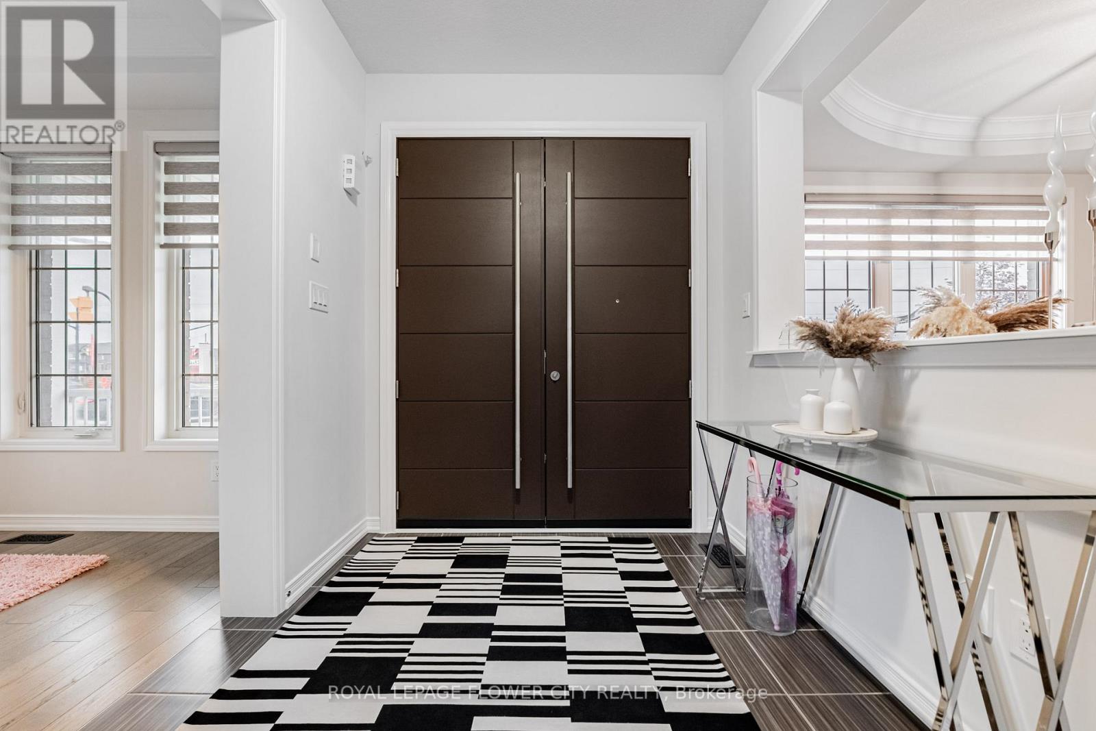 1 Anderson Road, Brantford, Ontario N3T 0R8 - Photo 6 - X12524204