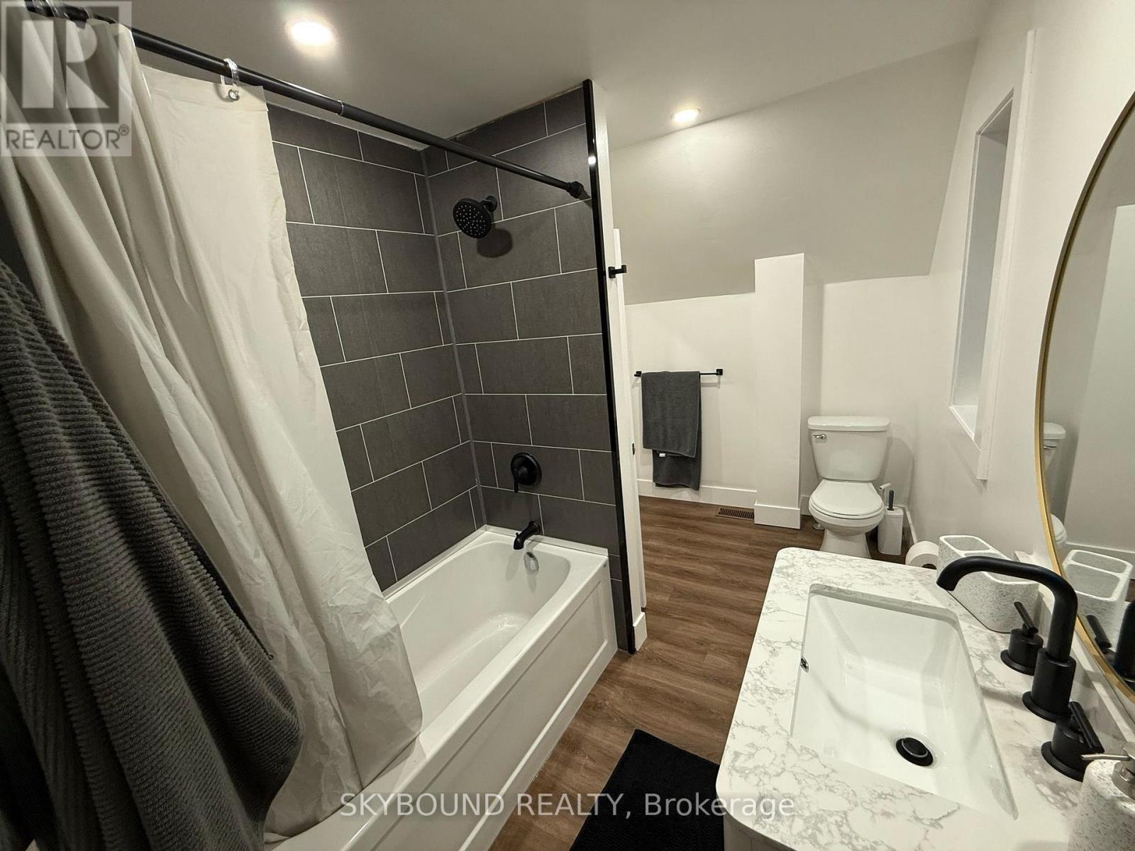 2042-44 Dundas Street, Edwardsburgh/cardinal, Ontario K0E 1E0 - Photo 21 - X12524232