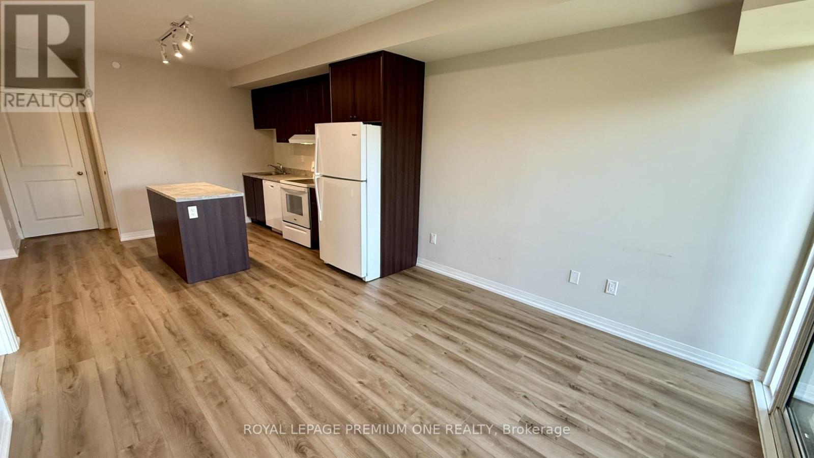 219 - 50 Herrick Avenue, St. Catharines, Ontario L2P 0G3 - Photo 15 - X12524238