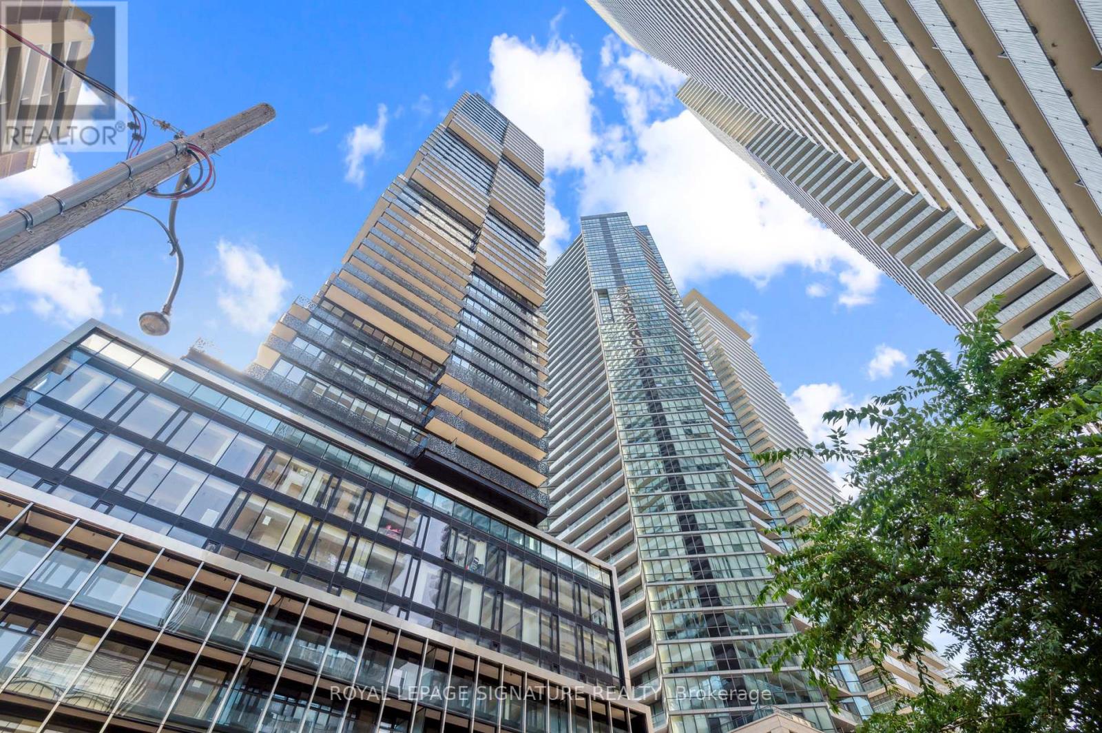 3703 - 55 Charles Street E, Toronto, Ontario  M4Y 0J1 - Photo 2 - C12524272