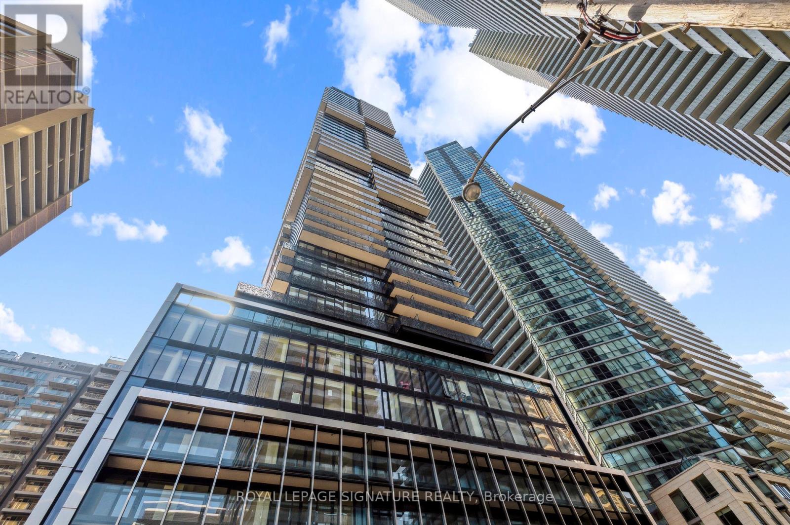 3703 - 55 Charles Street E, Toronto, Ontario  M4Y 0J1 - Photo 3 - C12524272