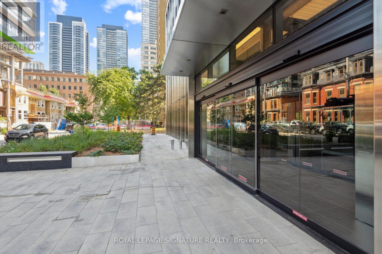 3703 - 55 Charles Street E, Toronto, Ontario  M4Y 0J1 - Photo 4 - C12524272