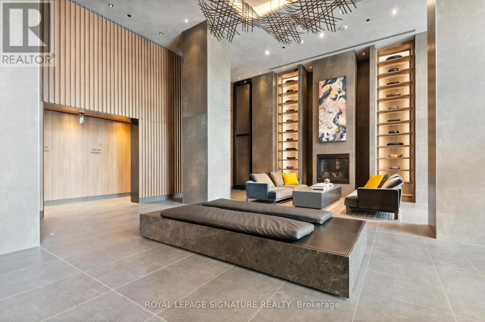 3703 - 55 Charles Street E, Toronto, Ontario  M4Y 0J1 - Photo 5 - C12524272