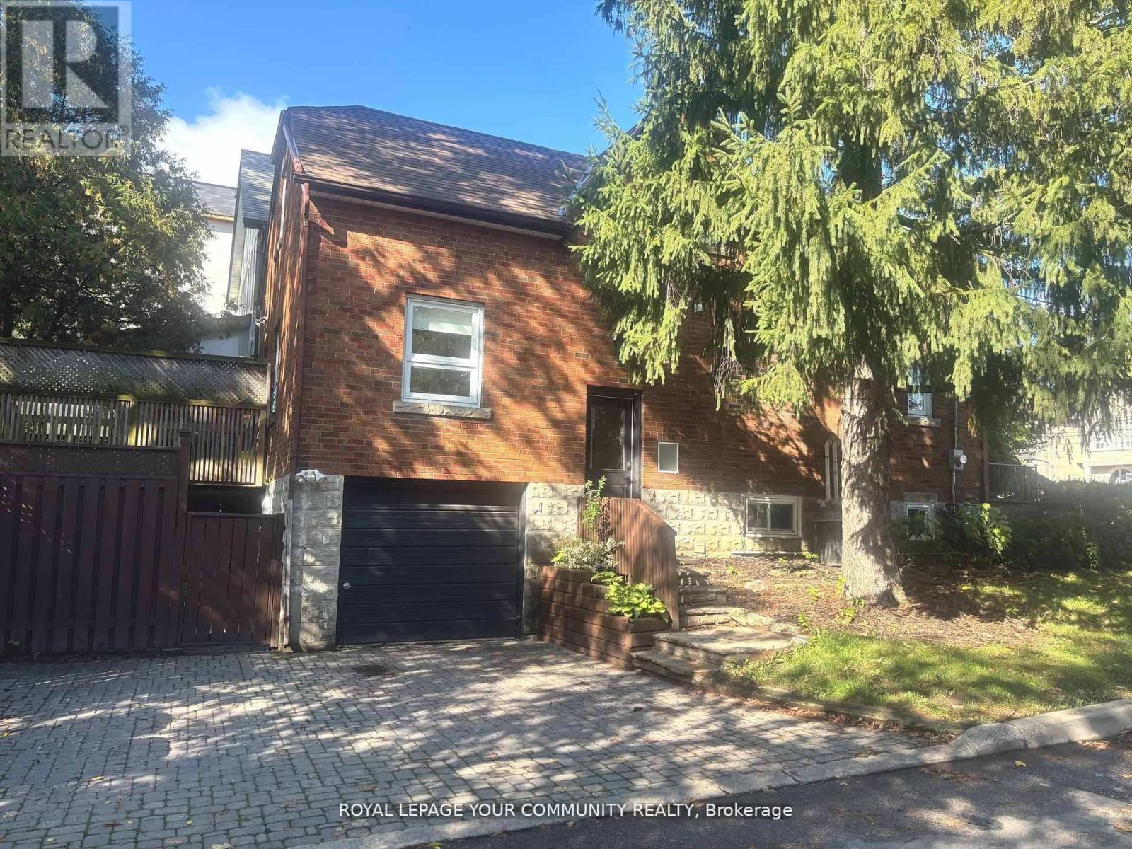 495 St Germain Avenue, Toronto, Ontario  M5M 1X3 - Photo 21 - C12524286